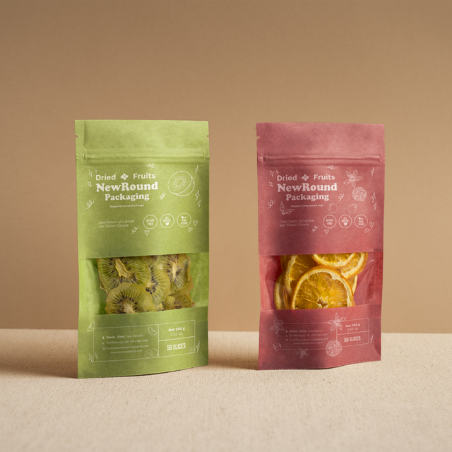 De pie una bolsa de papel de Kraft de fruta seca con ventana 
